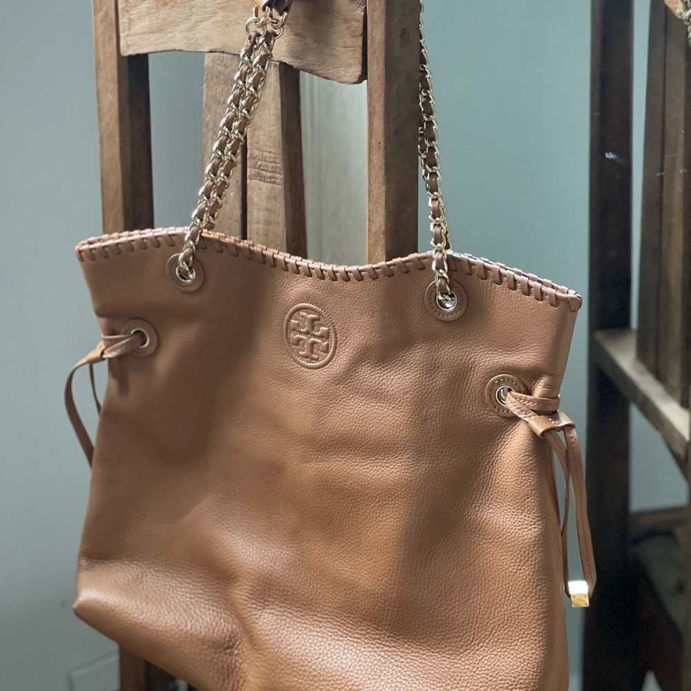Tory Burch Vintage Leather Shoulder Bag with Gold Hardware | NWOT